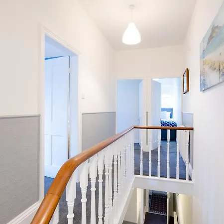 بيت للعطل 46 Ashville Avenue *